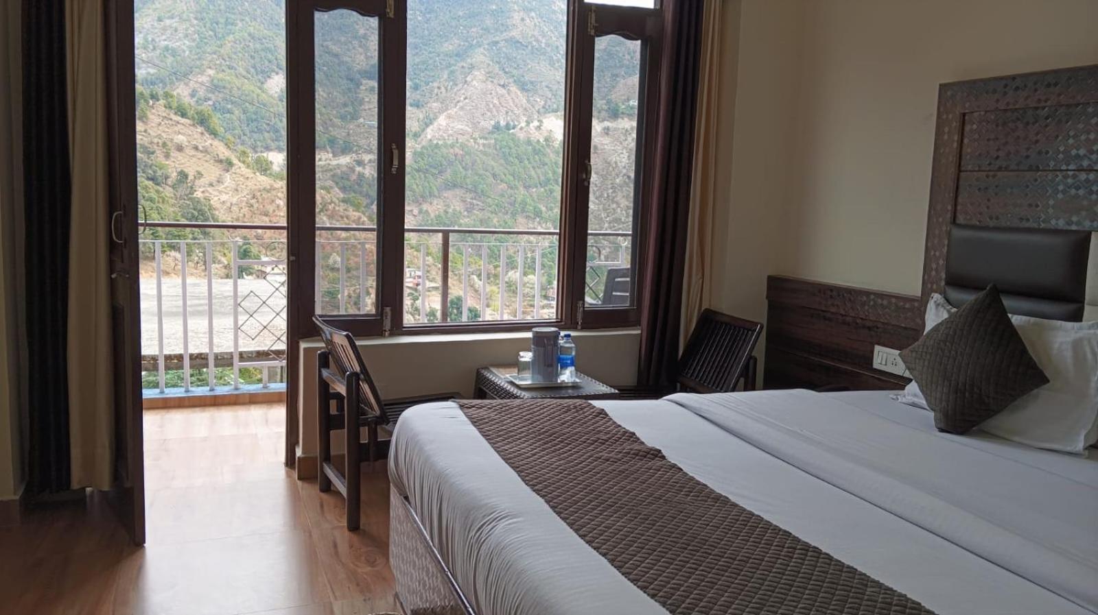 Hotel Hillora Mcleodganj マクロード・ガンジ エクステリア 写真