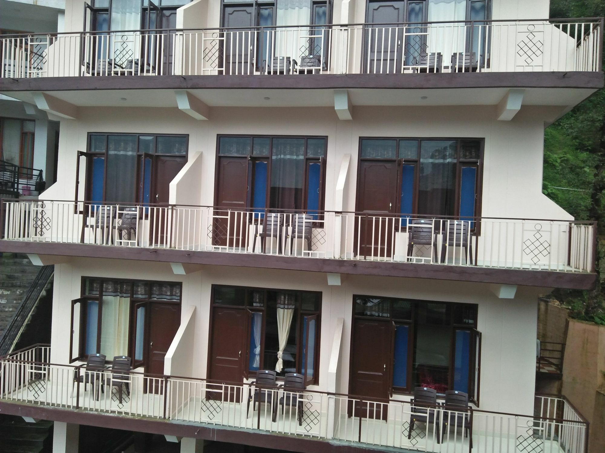 Hotel Hillora Mcleodganj マクロード・ガンジ エクステリア 写真