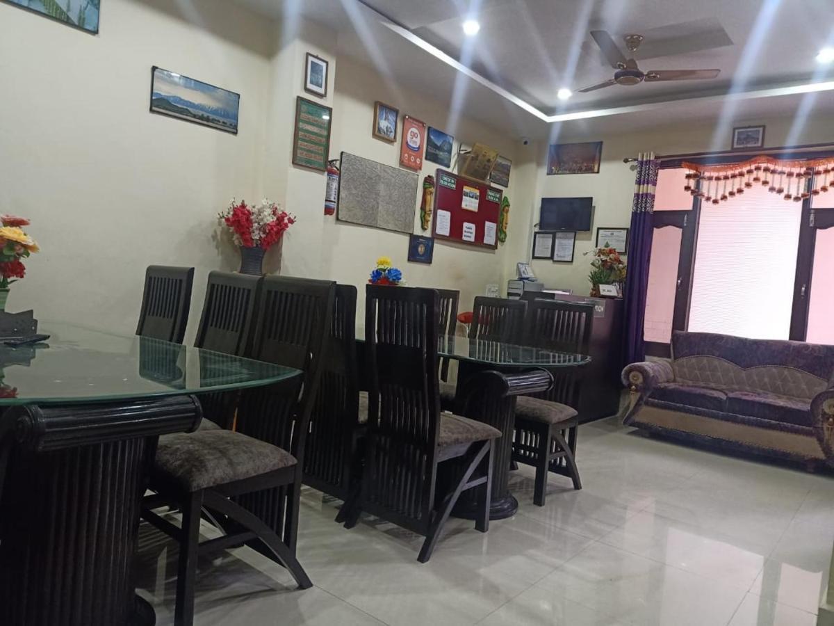 Hotel Hillora Mcleodganj マクロード・ガンジ エクステリア 写真