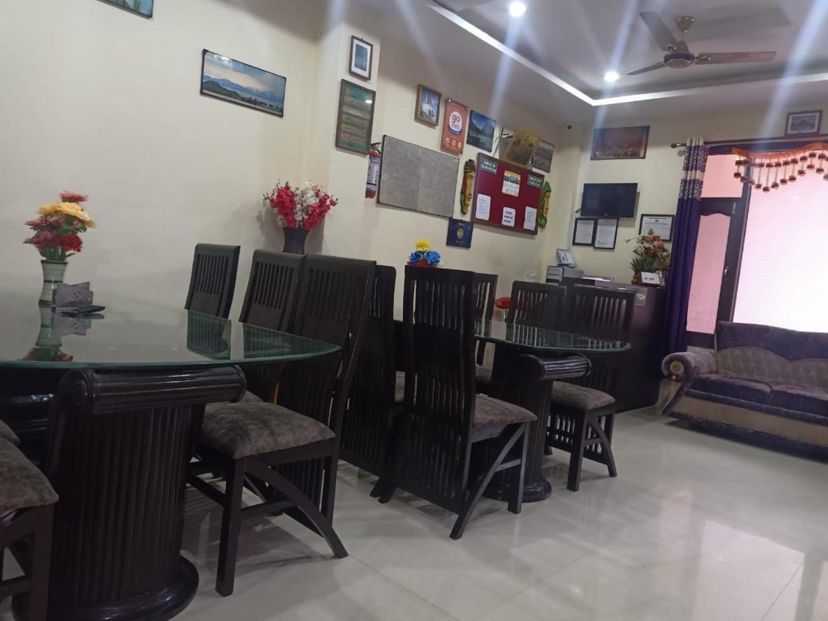 Hotel Hillora Mcleodganj マクロード・ガンジ エクステリア 写真